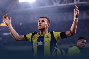 爱游戏-窗口期切尔西强势反弹清晨里尔绝杀压哨——欧联节点到来，现场解说直呼：窗口期菲尼克斯太阳止住颓势(英菲尼克鼠标官网)